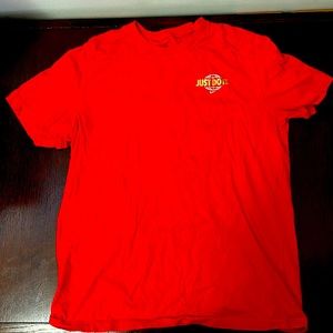 Men’s Nike t-shirt